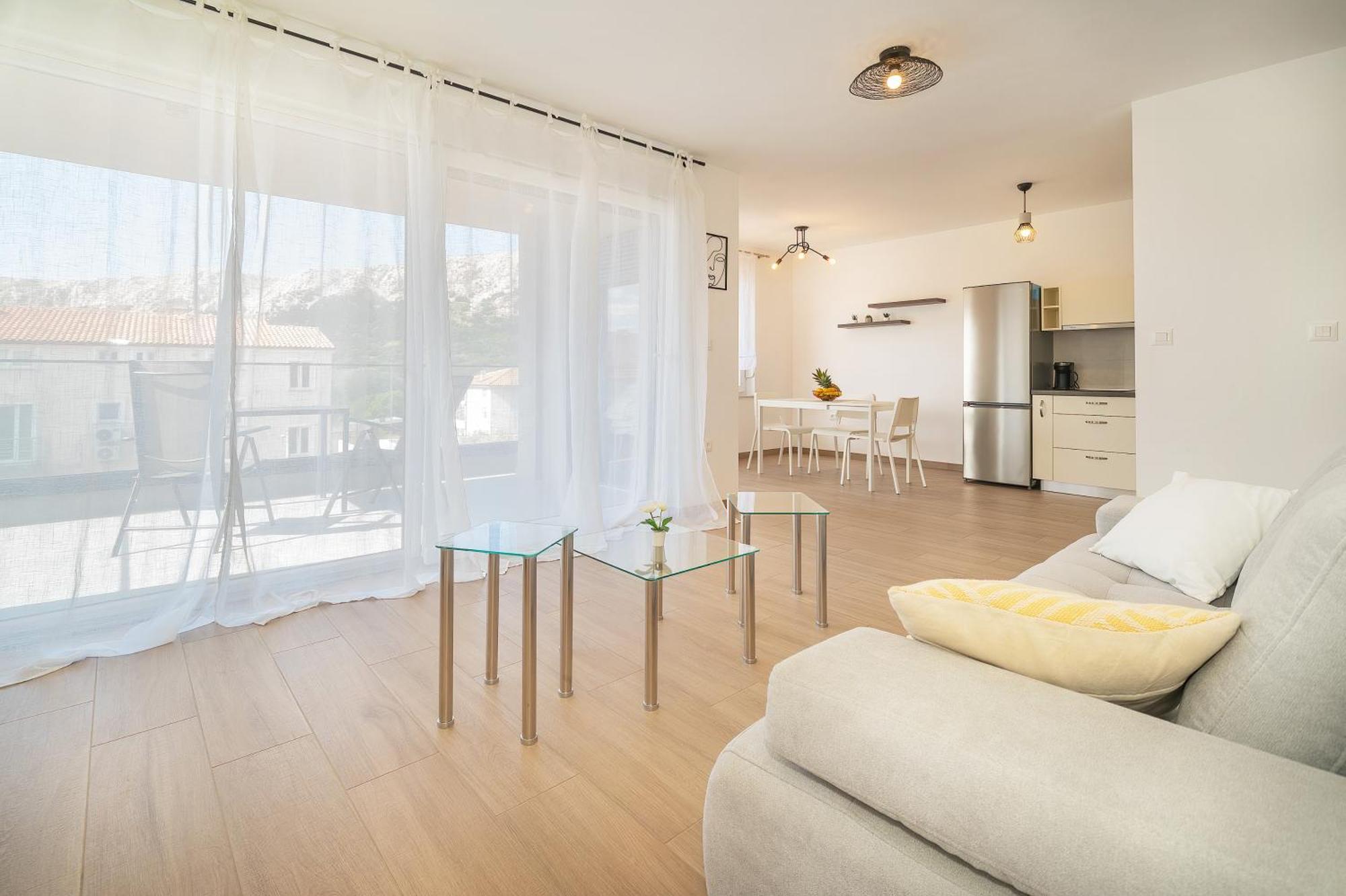 Poolside Apartments Anabella Башка Екстер'єр фото
